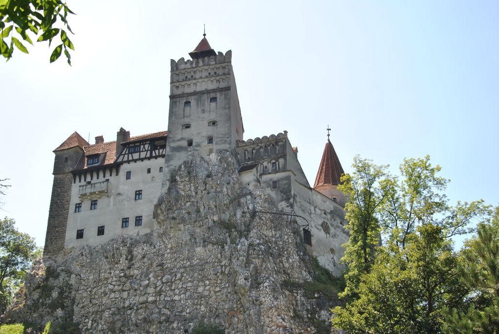 Castelele Bran, Peleș și Cantacuzino